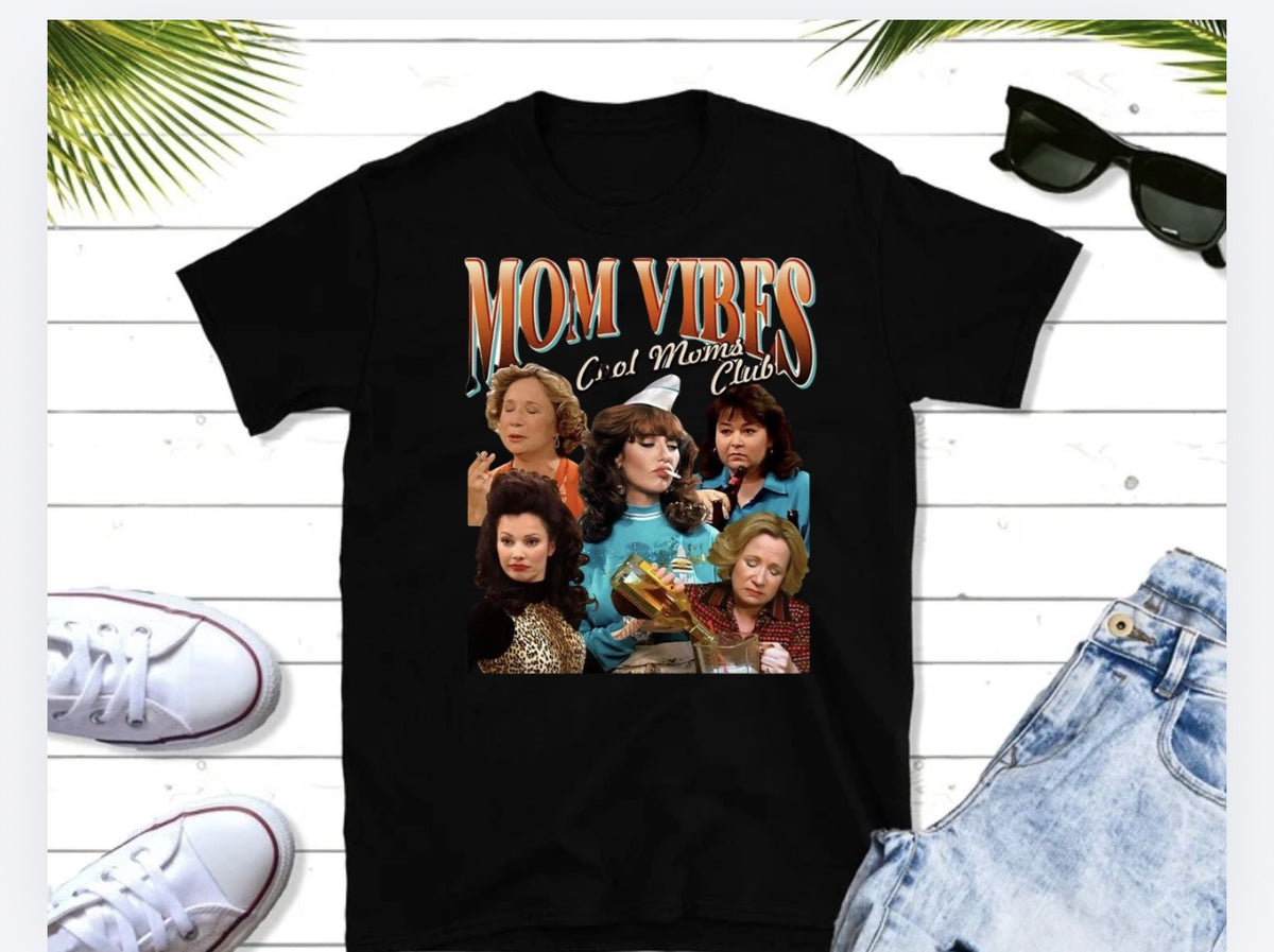 Mom Vibes 90s Mom T-Shirt